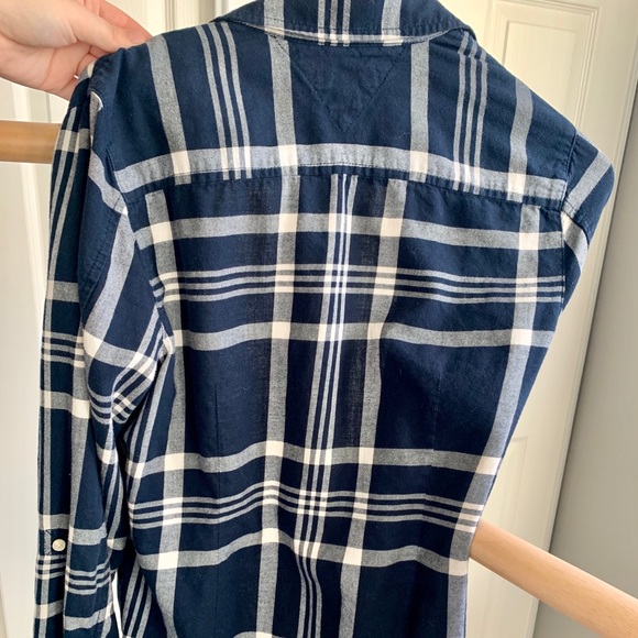 Tommy Hilfiger Plaid Button-down - Picture 2 of 3